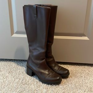 Clark’s Size 8 Women’s Brown Chunky Heel Knee High Boots